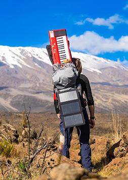 UN VOYAGE MUSICAL UNIQUE AVEC MARCO POINGT 